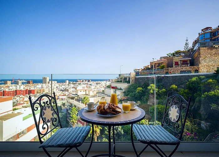 Home2Book Comfy & Bright Apt Las Palmas View